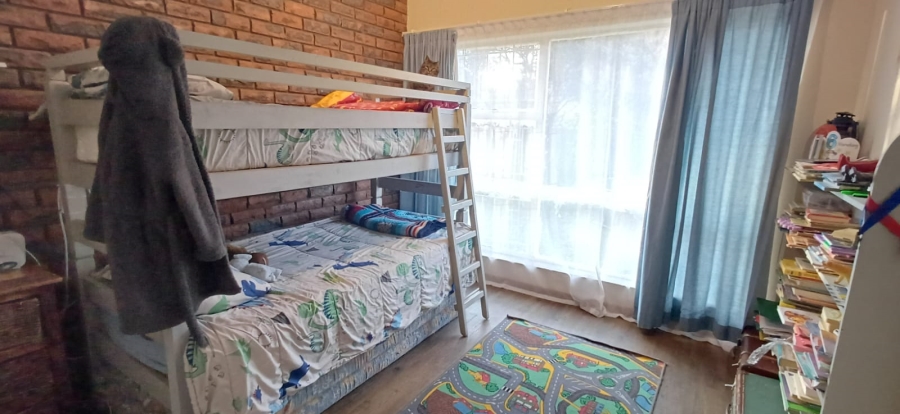 To Let 5 Bedroom Property for Rent in La Provance Free State